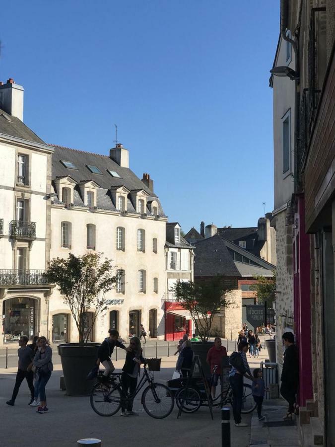 Appartement Au Coeur Du Quartier Historique Vannes Exterior foto