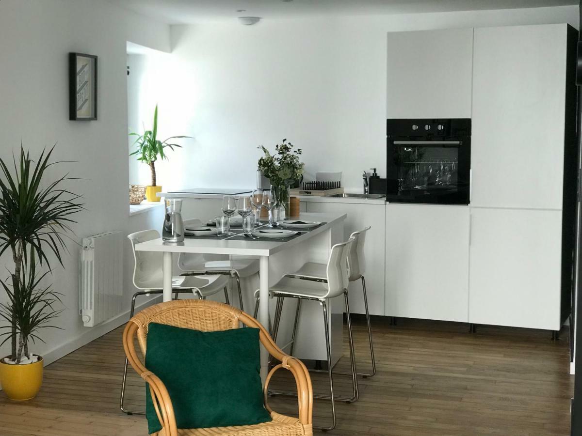 Appartement Au Coeur Du Quartier Historique Vannes Exterior foto